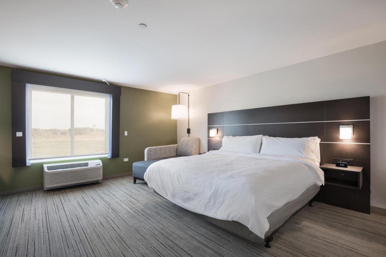 Holiday Inn Express & Suites Chicago - Hoffman Estates By Ihg Exterior foto
